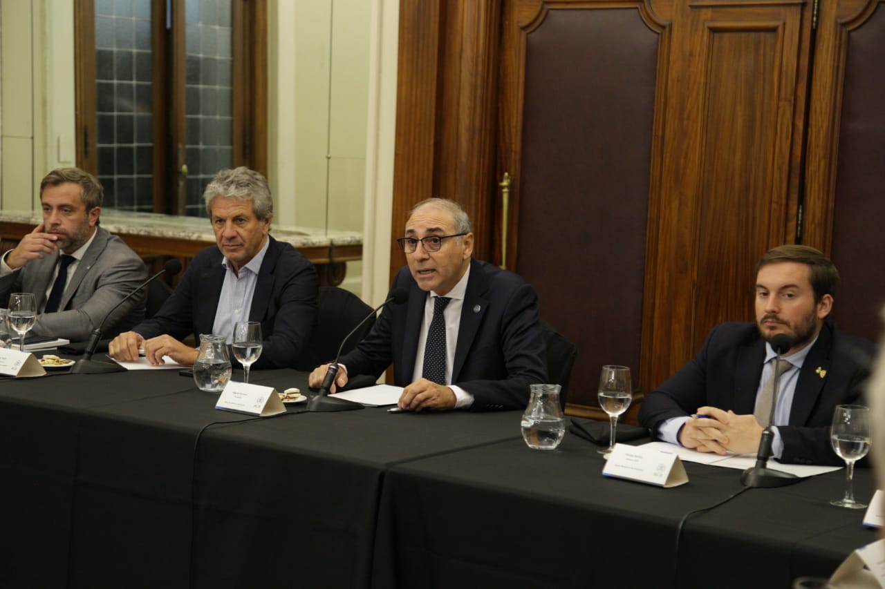 La Bolsa de Comercio de Rosario volvió a ser sede de una cumbre con el ...